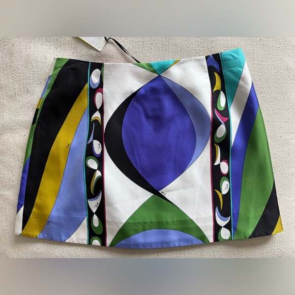 Emilio Pucci Silk Mini Skirt - Picture 2 of 8